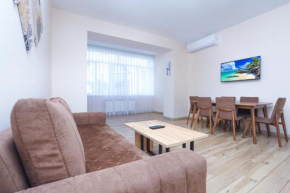 ➤ Stay Inn ✦ on Sayat-Nova avenue 39-22